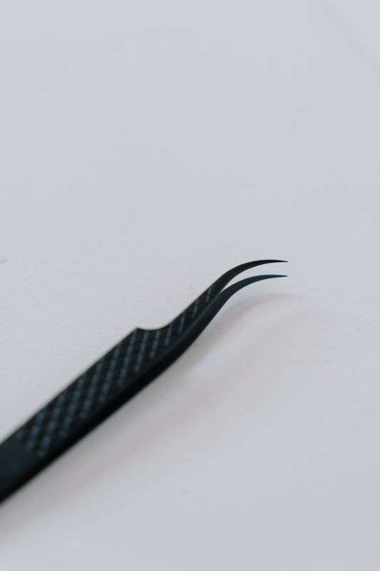 CURVED - LASH GRIP TWEEZER