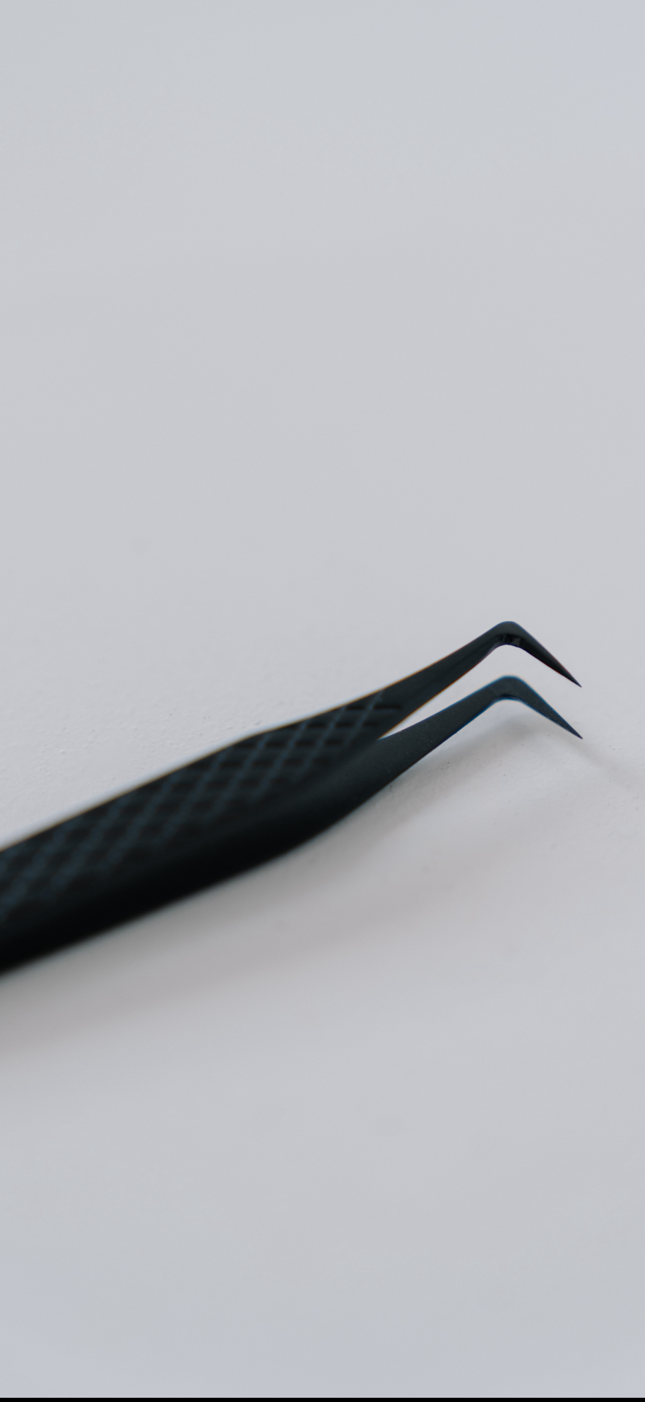 TEDDY- FIBER TIP TWEEZER