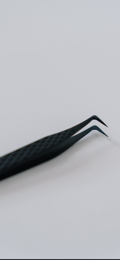 TEDDY- FIBER TIP TWEEZER