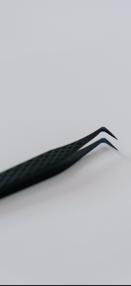 TEDDY- FIBER TIP TWEEZER